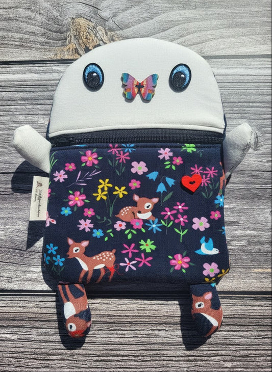 „Dotty“ – Dein liebevoller Wald-Begleiter 🦌🌸