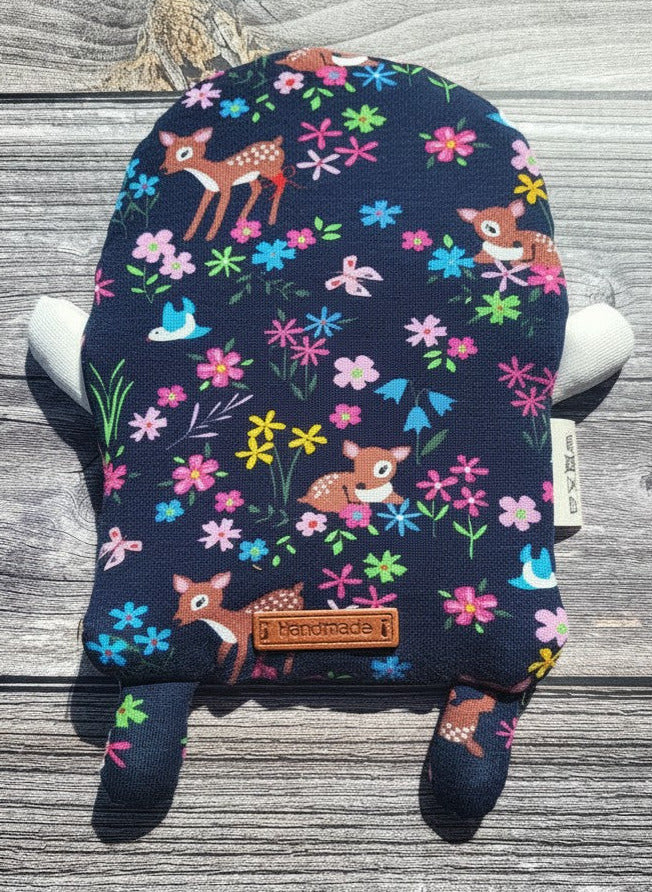 „Dotty“ – Dein liebevoller Wald-Begleiter 🦌🌸